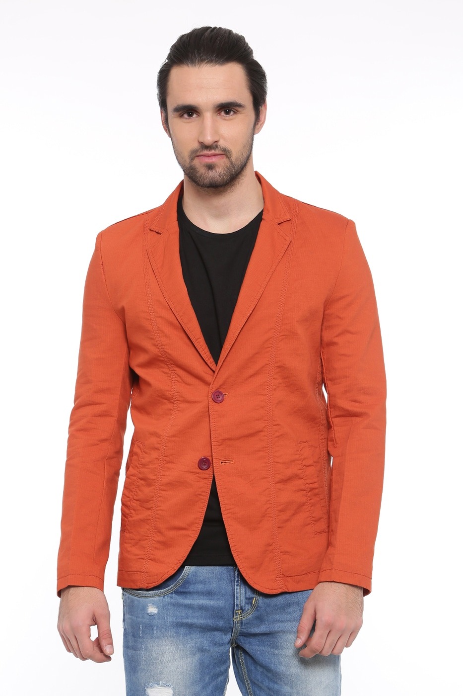 The Orange Blazer Is A Great Fashion Statement