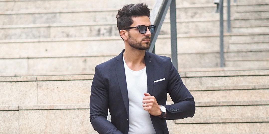What to Look For When Choosing Blazers for Men