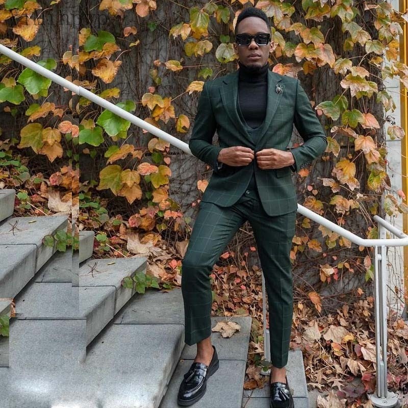 A Blazer For Men in Green Will Make You Stand Out From the Crowd